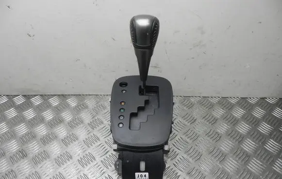 Toyota Yaris Gear shifter/selector 52170LH