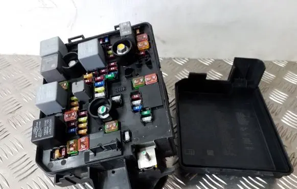 Opel Mokka Fuse module 95263744
