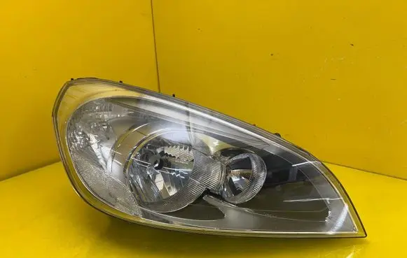 Volvo S60 Headlight/headlamp 31299995