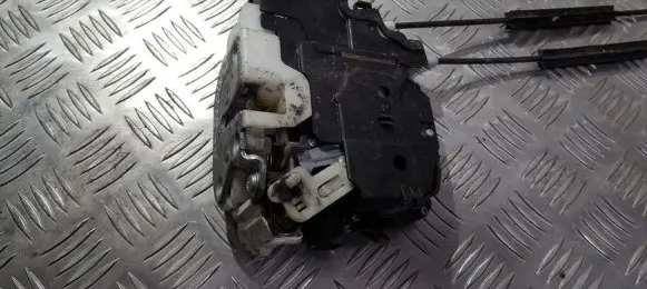 Mitsubishi Colt Rear door lock