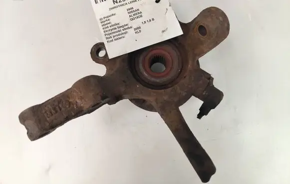 Nissan Almera N16 Front wheel hub spindle knuckle
