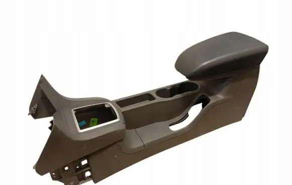 Ford Focus Center console 