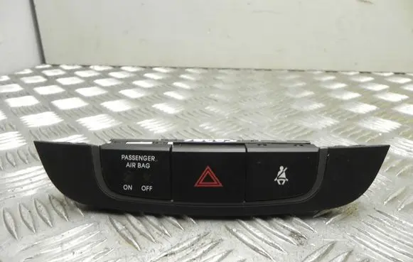 Hyundai ix35 Hazard light switch 847402S350TJN T8786