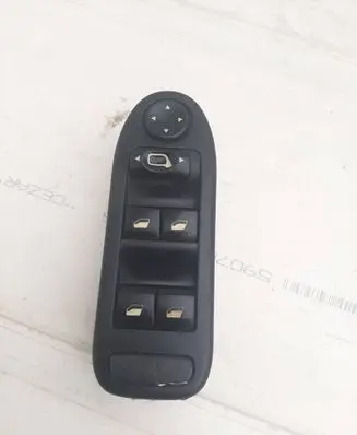 Peugeot 407 Electric window control switch 53269700 53269704