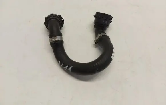 Engine coolant pipe/hose