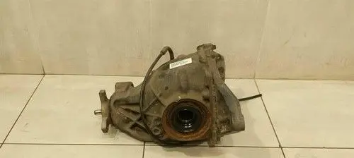 Mercedes-Benz ML W166 Rear differential/diff mount bracket A1663504114
