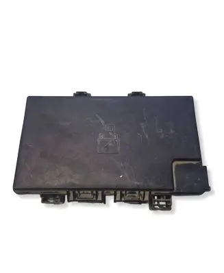Dodge RAM 1500 DS Fuse module P68322374AB 16238CF17347C
