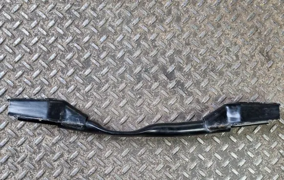 Audi Q3 F3 Muffler mount bracket/holder 5QA802117A