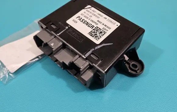 Ford Fusion II Central body control module GR2T-14B533-AM IMPRK1435341