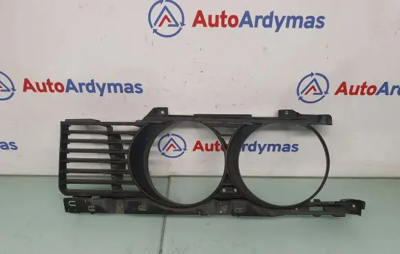 Under headlight/headlamp trim
