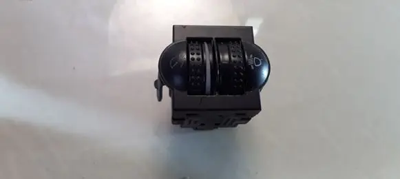 Volkswagen PASSAT B5 Headlight level height control switch 3B0941333C