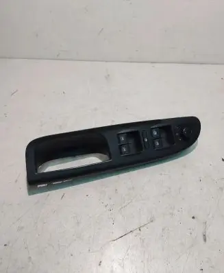 Volkswagen PASSAT B6 Electric window control switch 3C1867171B