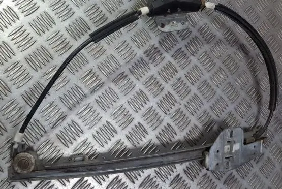 Volkswagen PASSAT B3 Sliding door window regulator with motor 357839402