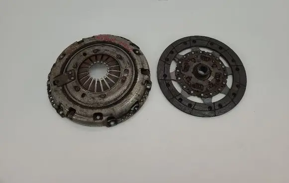Peugeot 3008 II Pressure plate 9820879880