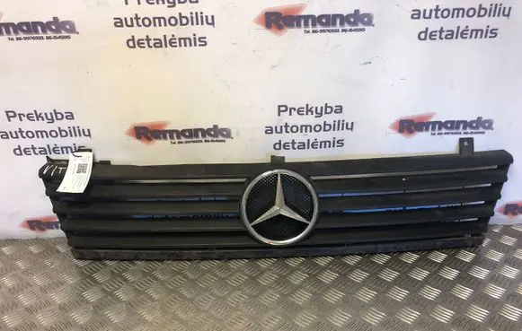 Mercedes-Benz Vito Viano W638 Front bumper upper radiator grill A6388880415