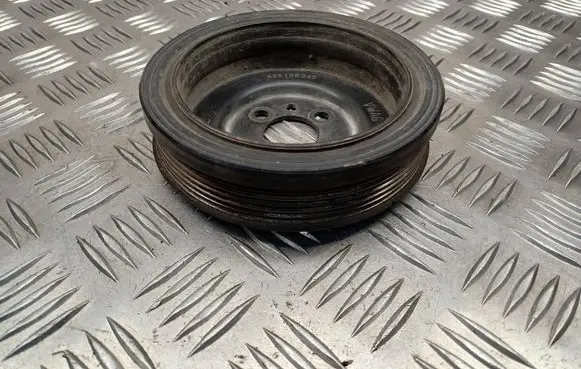 Volkswagen PASSAT B6 Crankshaft pulley 03G105243