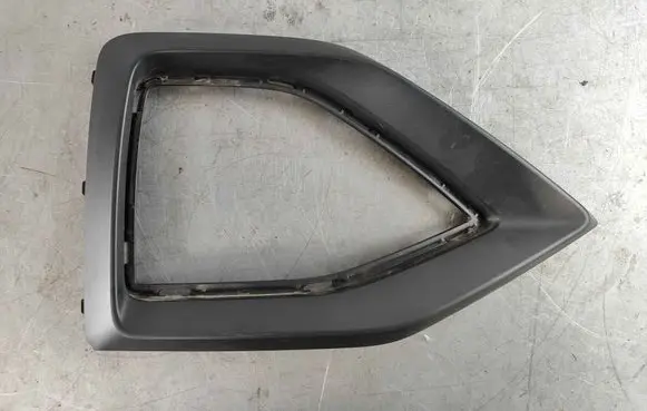 Audi Q2 - Front bumper splitter molding 81a853054c4w3