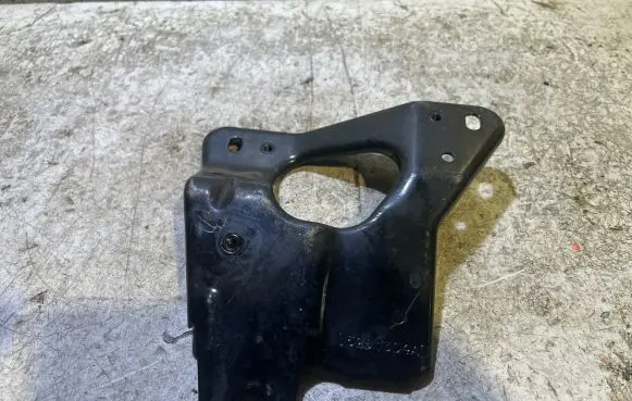 Jeep Grand Cherokee Other engine bay part 05281304AD