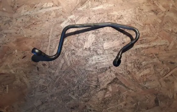 Volvo V40 Turbo turbocharger oiling pipe/hose