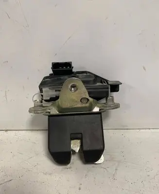 Skoda Fabia Mk2 (5J) Tailgate/trunk/boot lock/catch/latch 5J0827501C 15071