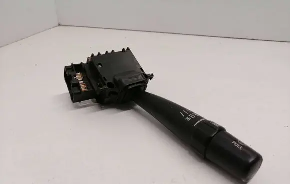 Toyota Avensis T220 Wiper control stalk 17A164LH1