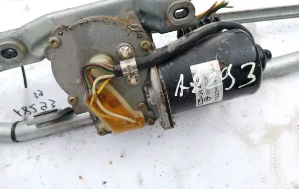 Opel Zafira A Wiper motor 404696