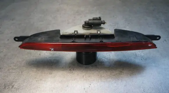 Audi TT TTS Mk2 Third/center stoplight 8J0945703