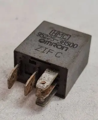 Hyundai Trajet Other relay 952253B500 71E10