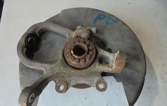 Jaguar XK8 - XKR Front wheel hub spindle knuckle