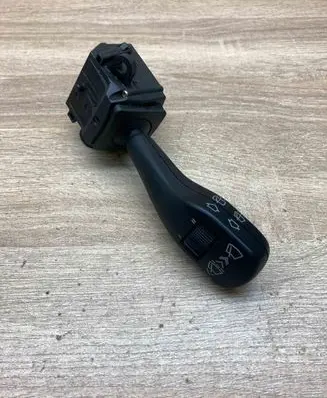 BMW 5 E39 Wiper control stalk 8363669 01204020