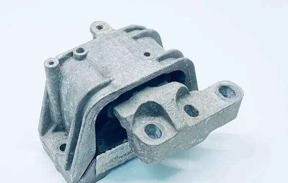 Seat Leon (1P) Engine mount bracket 1K0199262M