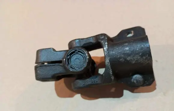 Jaguar XJ X308 Steering column universal joint