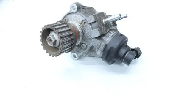 Dacia Dokker Fuel injection high pressure pump H8201636340