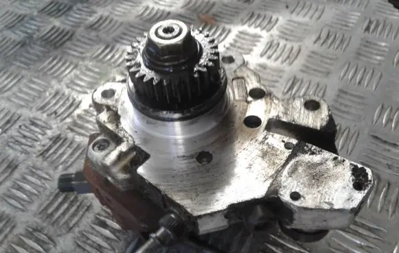 Renault Espace - Grand espace IV Fuel injection high pressure pump 8200385478