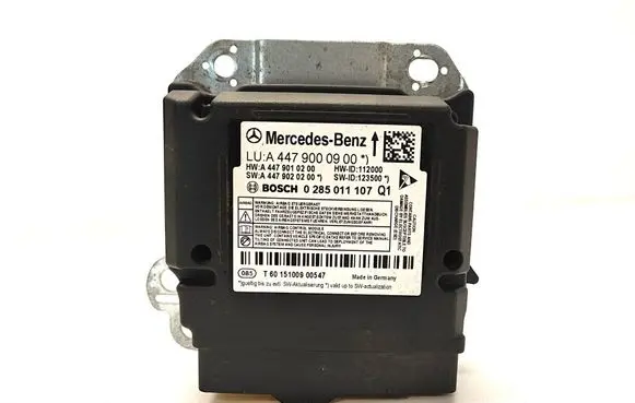 Mercedes-Benz Vito Viano W447 Airbag control unit/module A4479000900