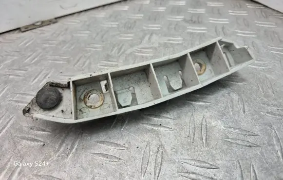 Ford Focus Front bumper mounting bracket BM5117D959 BM5117D959A