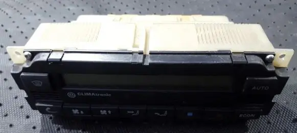 Volkswagen PASSAT B5 Climate control unit 1J1907044 5HB007617-00