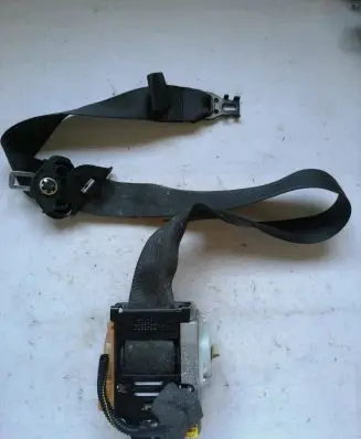 Opel Insignia A Front seatbelt 3063932