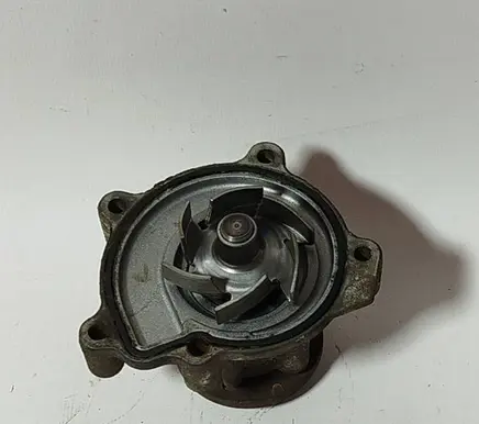 Mercedes-Benz A W168 Water pump 1662010310
