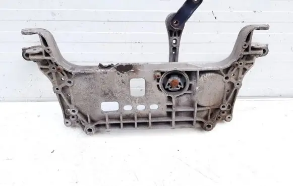 Volkswagen PASSAT CC Front subframe