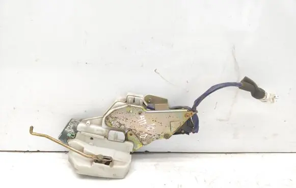 Suzuki Liana Rear door lock