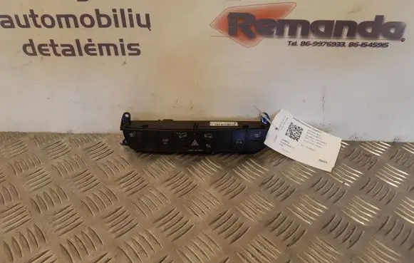 Mercedes-Benz ML W164 A set of switches A1648709910 03754749