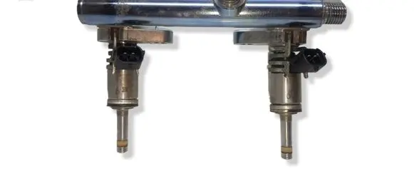Subaru XV II Fuel injector 16611AA930