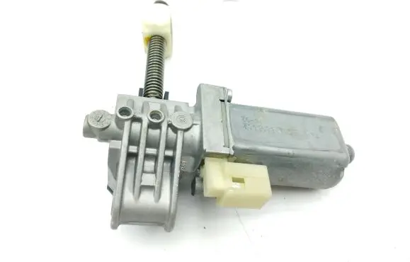 BMW 5 E60 E61 Seat adjustment motor 8316632