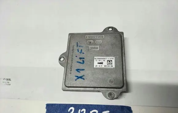 BMW Z4 E89 Voltage converter/converter module L90028076