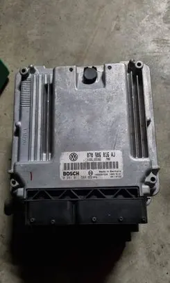 Volkswagen Transporter - Caravelle T5 Engine control unit/module 070906016AJ 0281011568