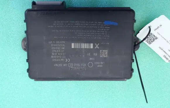 Jaguar F-Pace Keyless (KESSY) go control unit/module HPLA19H440BD 5E0770637 5E0770437