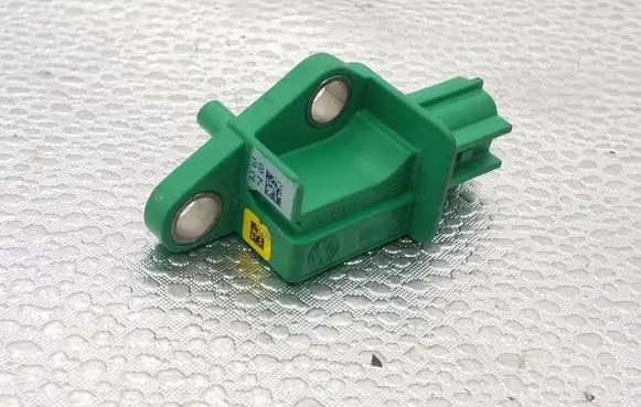 Audi Q5 SQ5 Airbag deployment crash/impact sensor 1K0909606C 5WK43544