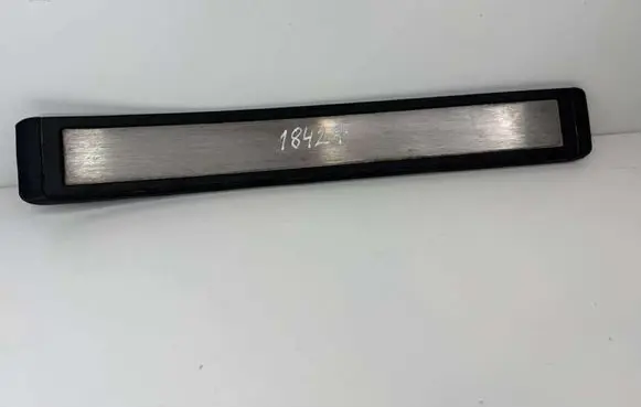 Mercedes-Benz E W211 Rear sill trim cover A2116801635 1AR57PRR