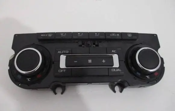 Skoda Octavia Mk2 (1Z) Climate control unit 1W0402 5HB00974964 3T0907044BD